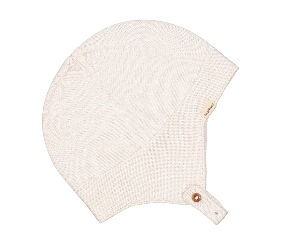 Aly Baby, Hat