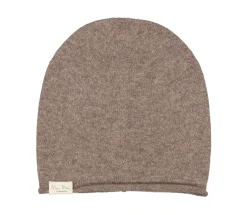 Anna W, Hat