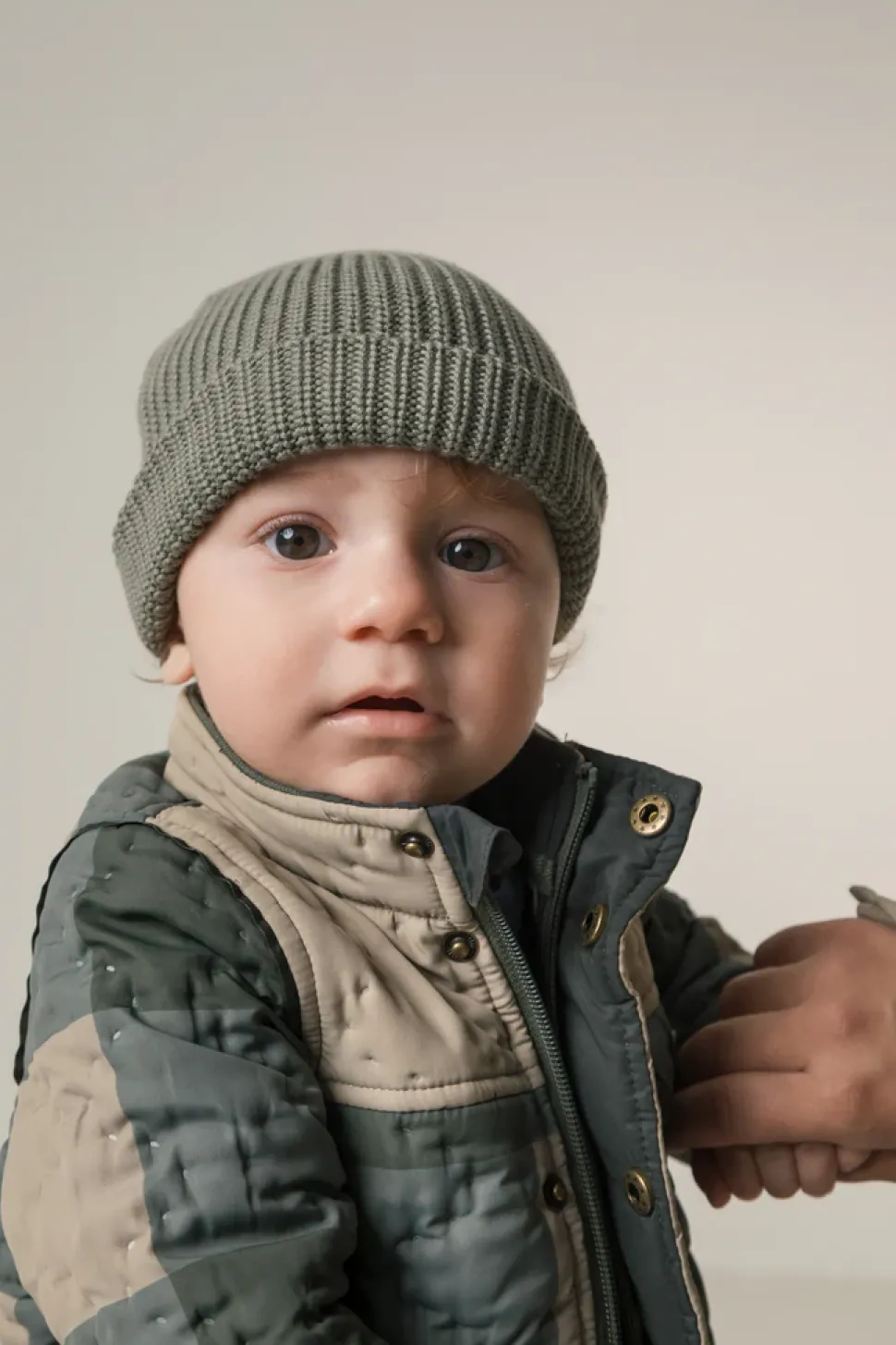 Atlas, Beanie