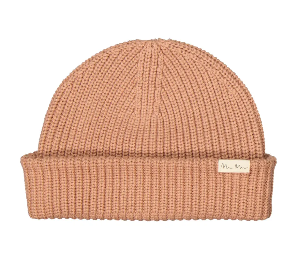 Atlas W, Hat