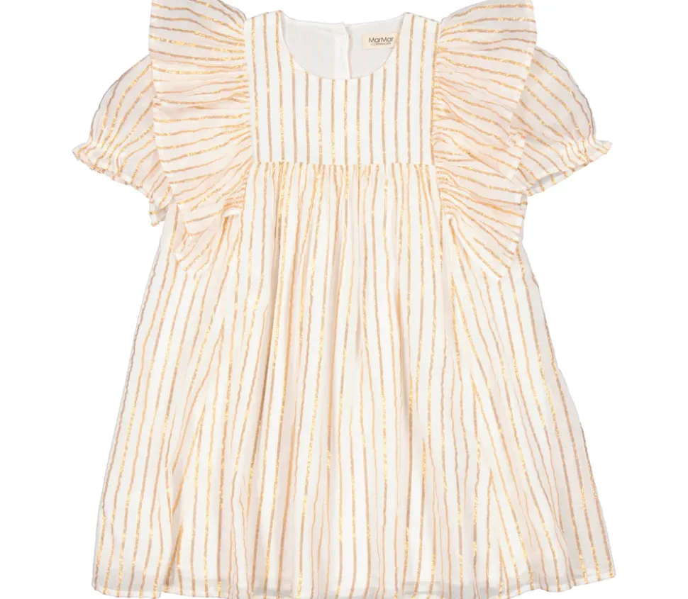 Dailyn, Dress