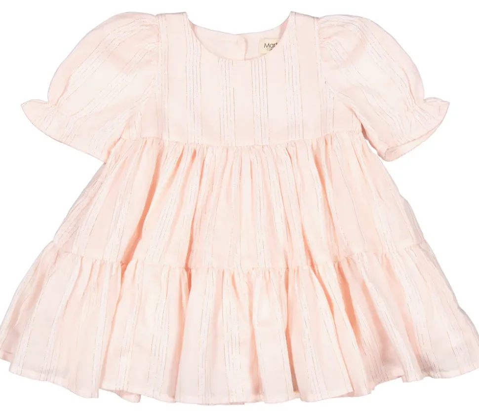 Damita, Dress
