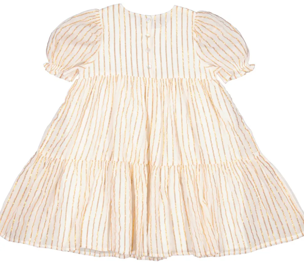 Damita, Dress