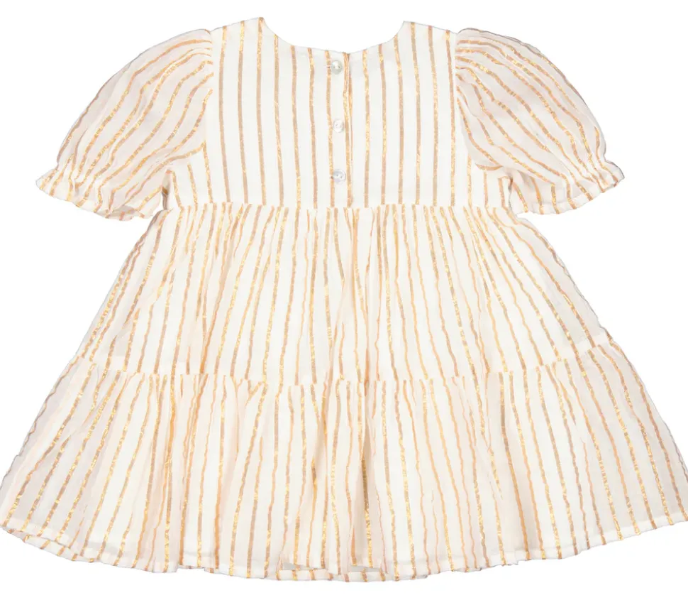 Damita, Dress
