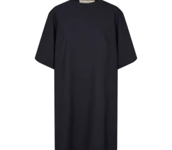 Danny W, Dress