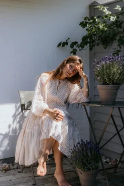 Darcy W, Dress