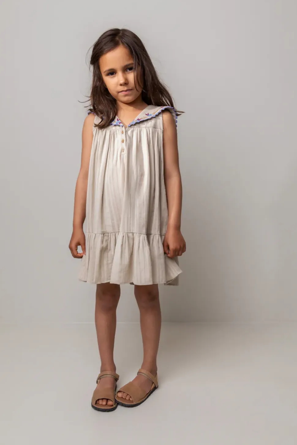 Dilana, Dress