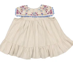 Dilana, Dress