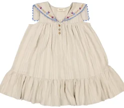 Dilana, Dress