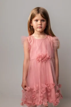 Dinne, Dress