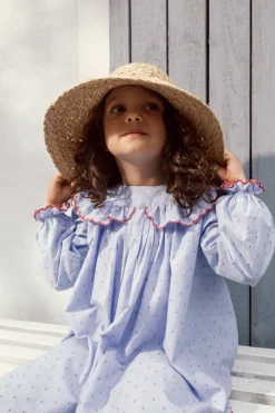 Dotana, Dress