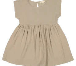 Dovana, Dress