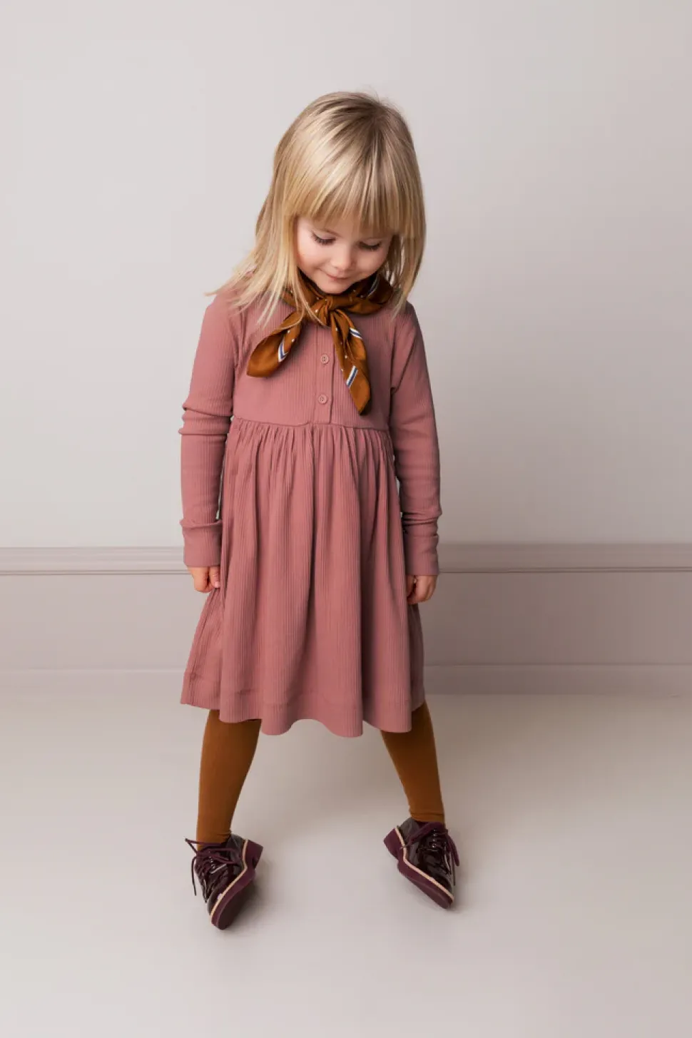 Dress Dima, Dress