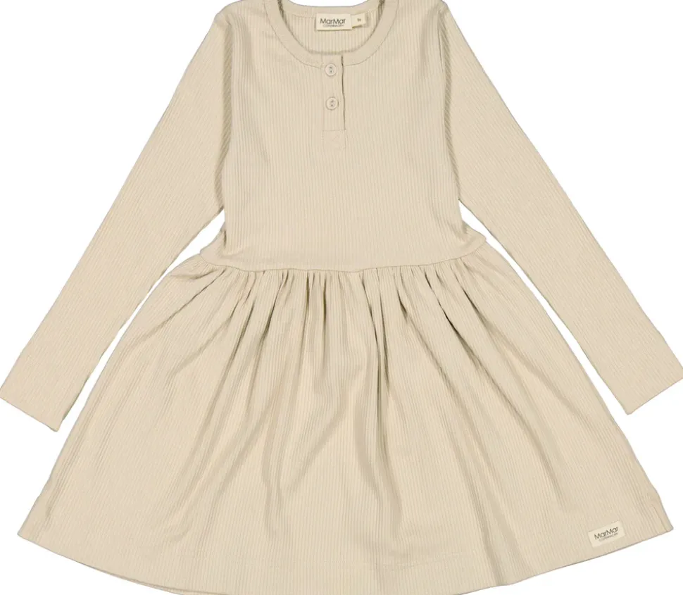 Dress Dira, Dress