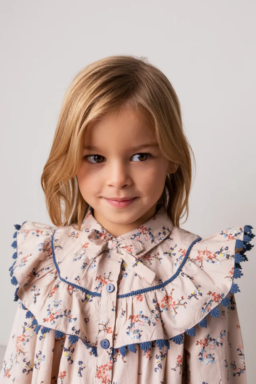 Duva, Dress