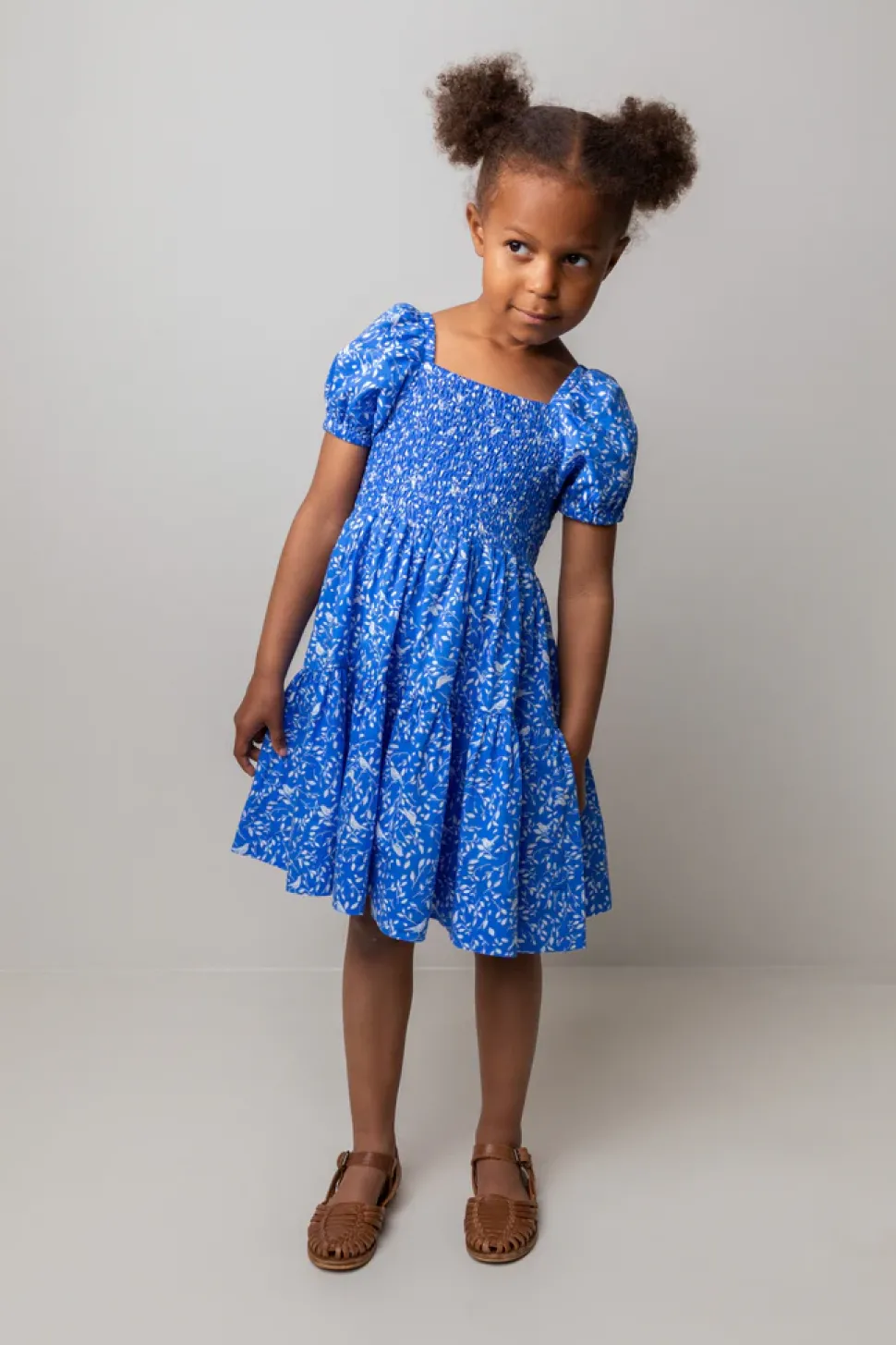 Dyman, Dress
