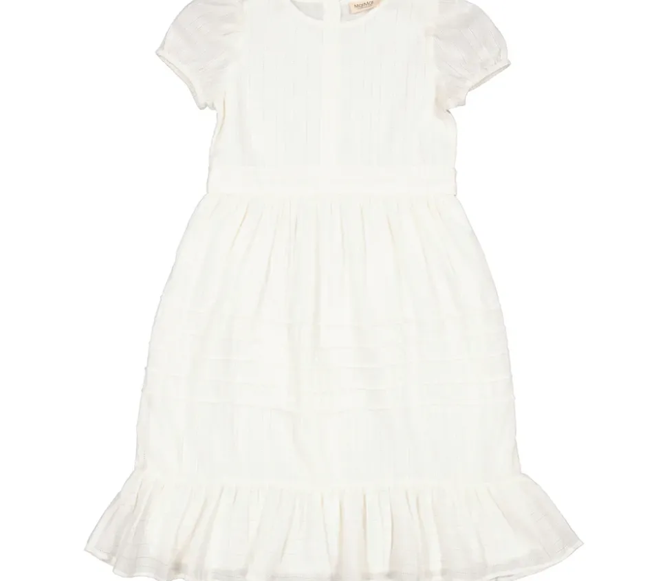 Dysiana, Dress