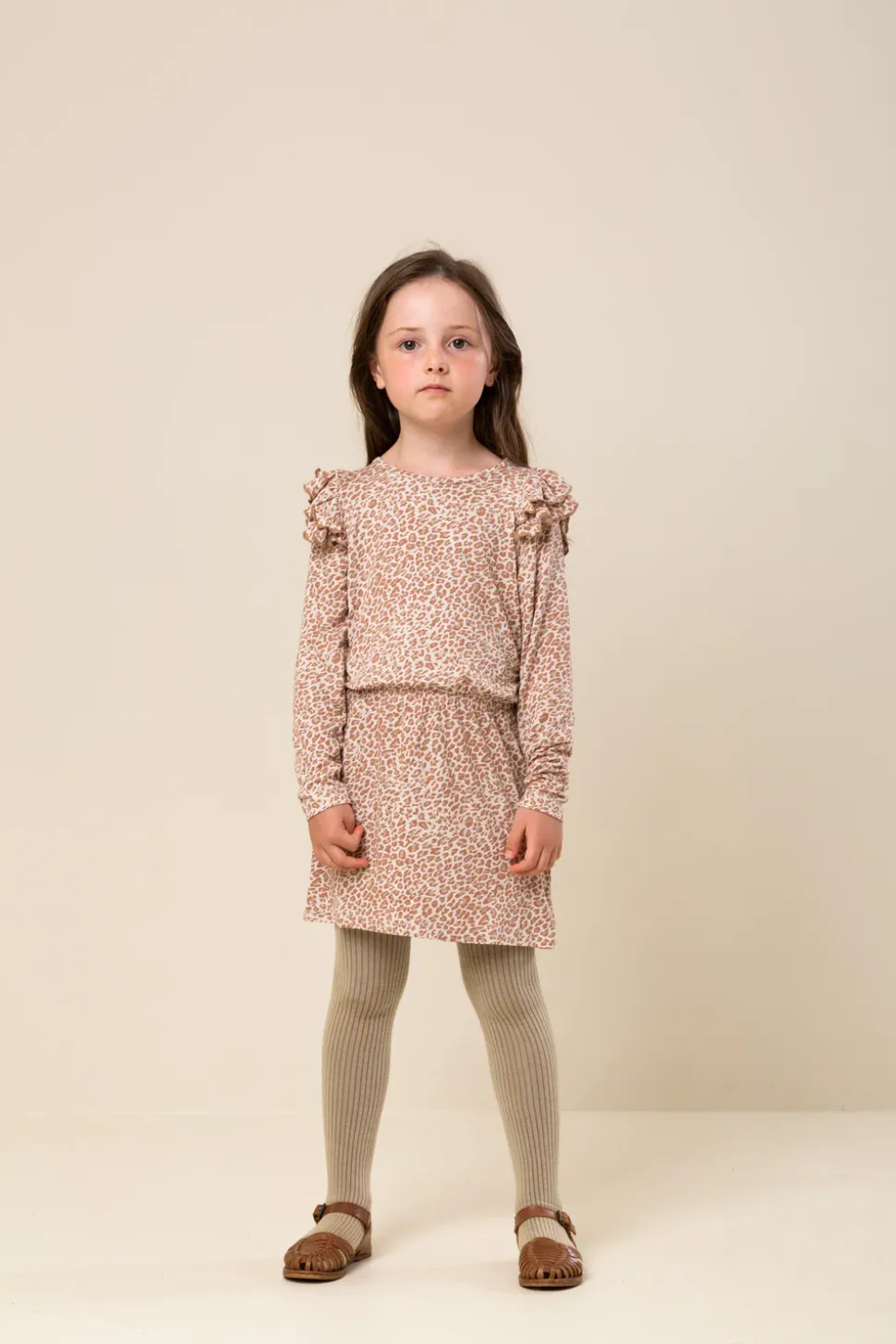 Leo Doillon, Dress