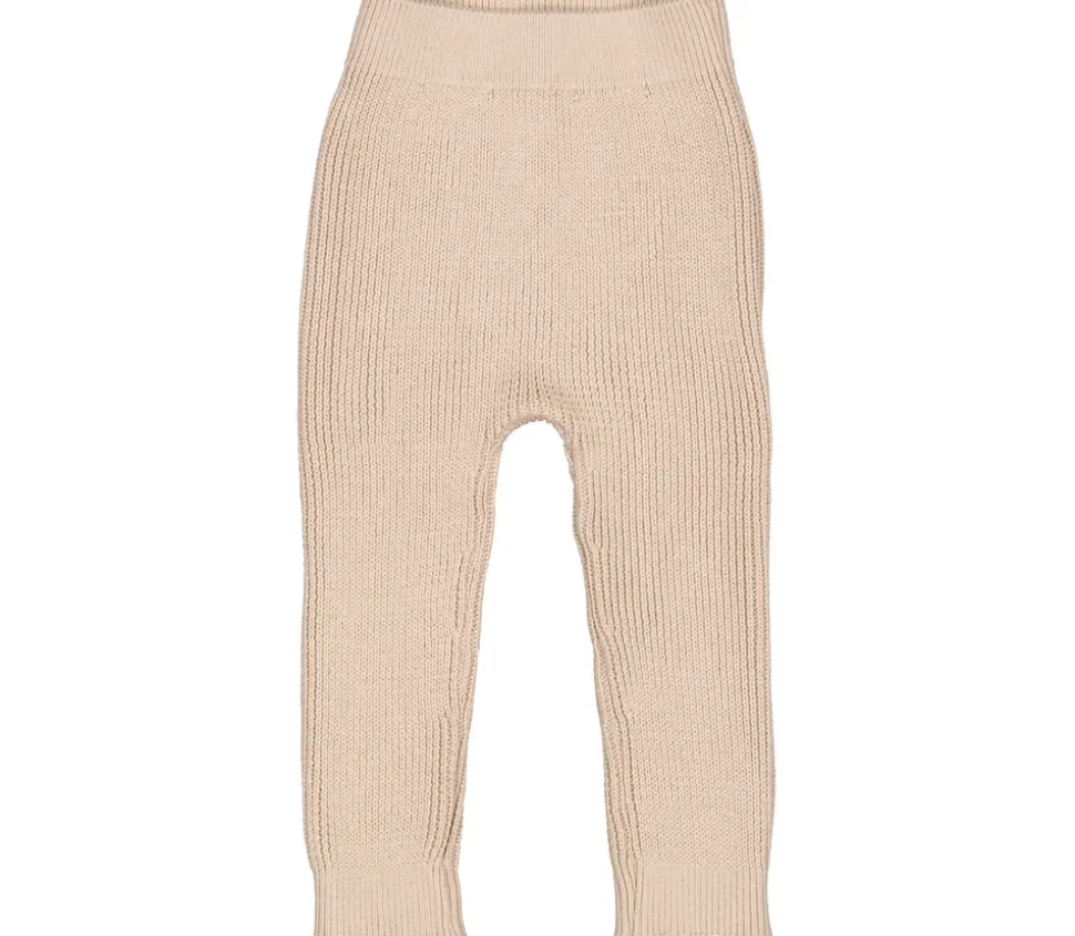 Pigaly, Pants