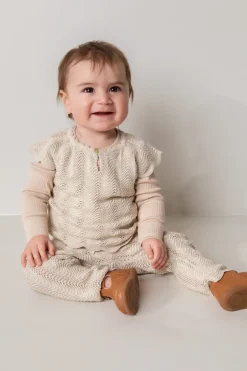 Piggie, Pants