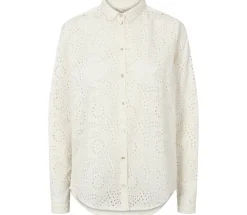 Tacha W, Shirt